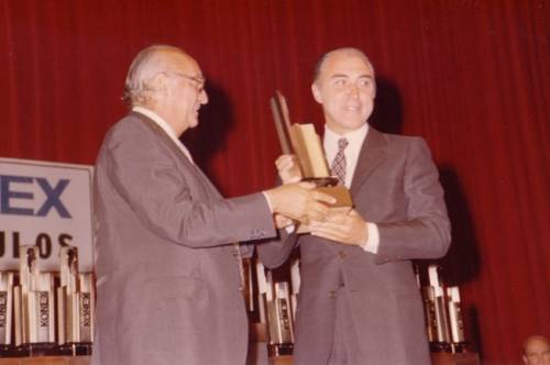 KONEX DE PLATINO - LOCUTOR - JORGE FONTANA 