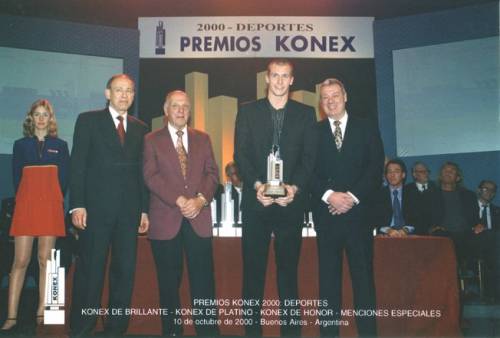 KONEX DE PLATINO - NATACION - JOSÉ MARTÍN MEOLANS 