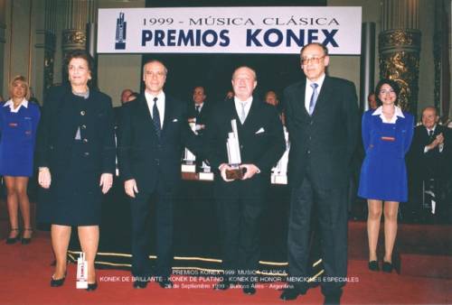 KONEX DE PLATINO - DIRECTOR DE ORQUESTA - PEDRO IGNACIO CALDERÓN 