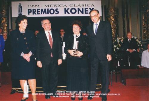 KONEX DE PLATINO - INSTRUMENTISTAS DIVERSOS - ADELMA GÓMEZ 