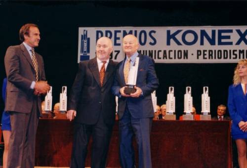 KONEX DE PLATINO - DEPORTIVA ESCRITA - JULIO CÉSAR PASQUATO (JUVENAL) 