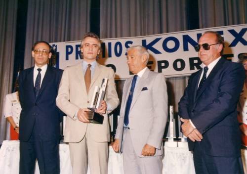 KONEX DE PLATINO - FUTBOL - DIEGO ARMANDO MARADONA 