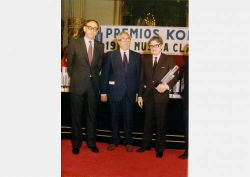 KONEX DE PLATINO - DIRECTOR DE CORO - CRISTIAN HERNÁNDEZ LARGUÍA 