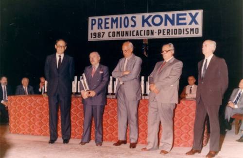 KONEX DE PLATINO - DE ARTES VISUALES - FERMÍN FÉVRE 