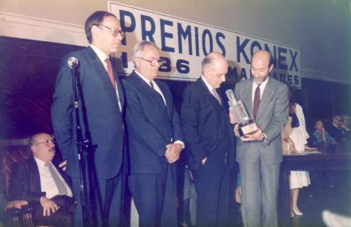 KONEX DE PLATINO - LINGÜSTICA Y FILOLOGÍA - ANA MARÍA BARRENECHEA / CARLOS ALBERTO RONCHI MARCH