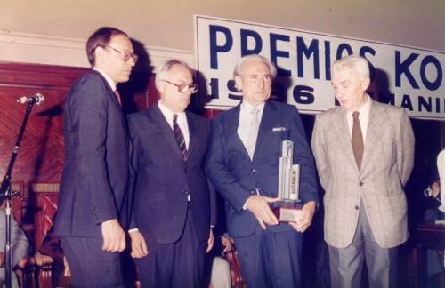 KONEX DE PLATINO - PSICOLOGÍA - JUAN ENRIQUE AZCOAGA 