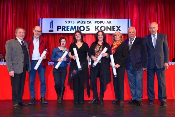 2 - CANTANTE FEMENINA DE TANGO