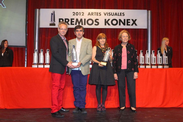 KONEX DE PLATINO - ARTE TEXTIL - LEO CHIACHIO / DANIEL GIANNONE y MARINA DE CARO