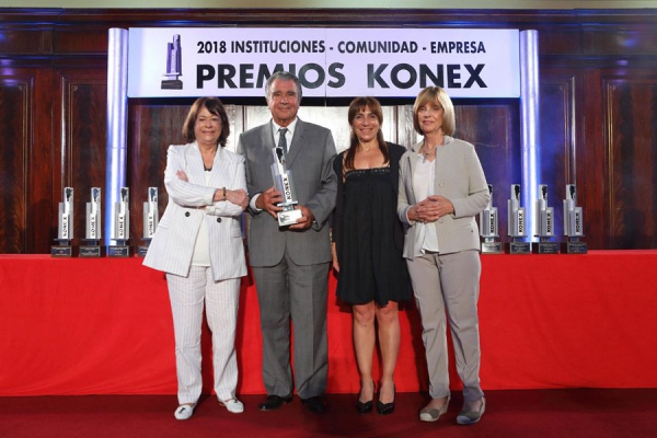 KONEX DE PLATINO - ENTIDADES CULTURALES - FUNDACIÓN LEER