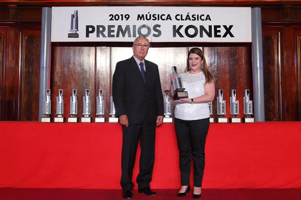 KONEX DE PLATINO - INSTRUMENTISTA DE CUERDA - SOL GABETTA