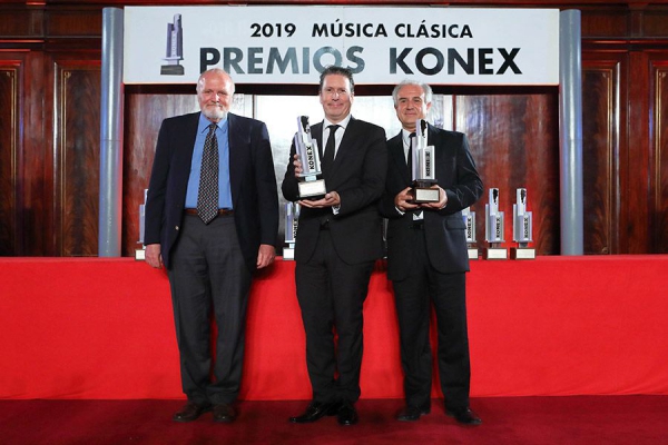 KONEX DE PLATINO - INSTRUMENTISTA DE VIENTO - JORGE DE LA VEGA / MARIANO REY