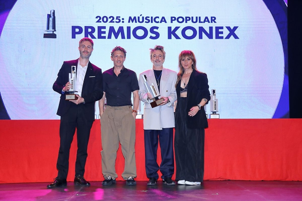 KONEX DE PLATINO - CONJUNTO DE POP - BABASONICOS Y MIRANDA!