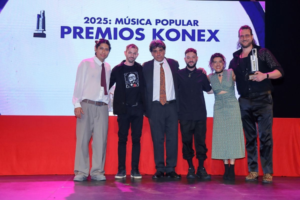 KONEX DE PLATINO - TROPICAL - LA DELIO VALDEZ
